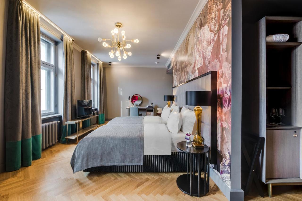 Grand Poet Hotel And Spa By Semarah Рига Екстериор снимка Suite