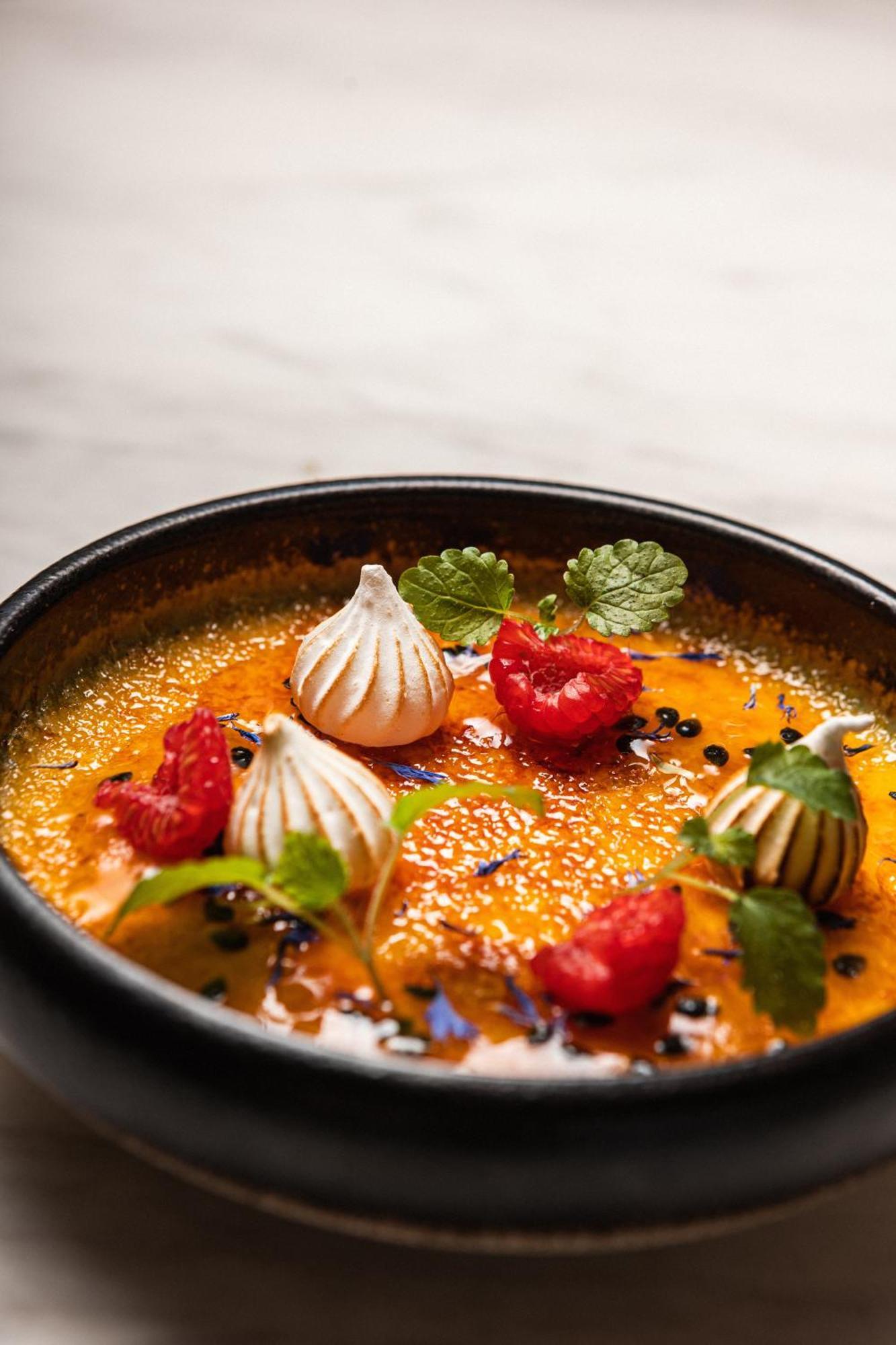 Grand Poet Hotel And Spa By Semarah Рига Екстериор снимка Crème brûlée