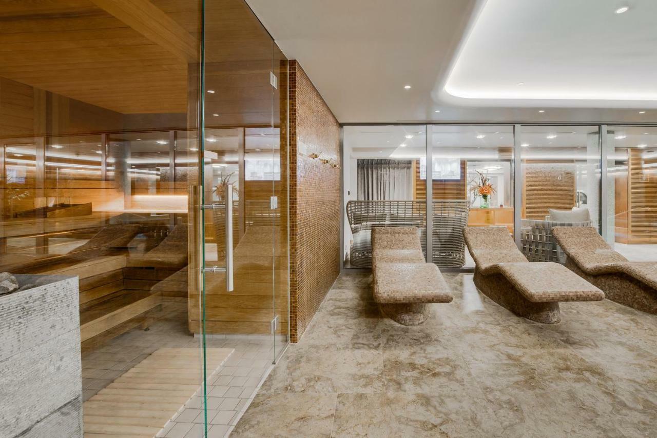 Grand Poet Hotel And Spa By Semarah Рига Екстериор снимка The spa at the Mandarin Oriental, Munich